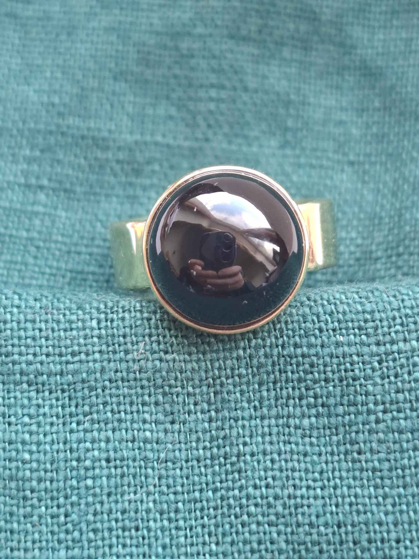 Onyx, gold 585 ring