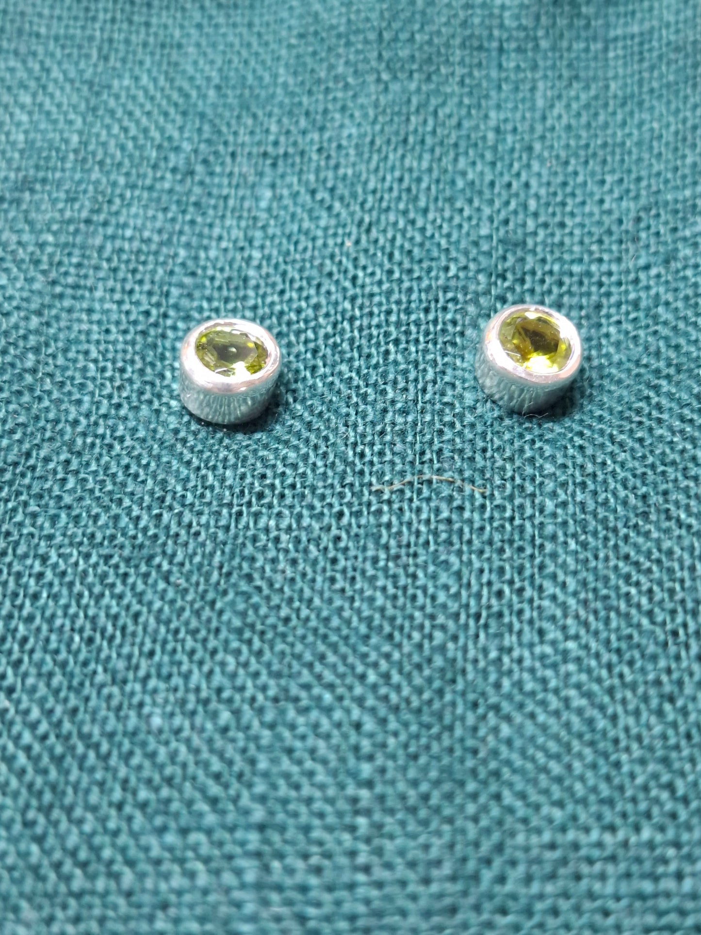 Tourmaline studearrings