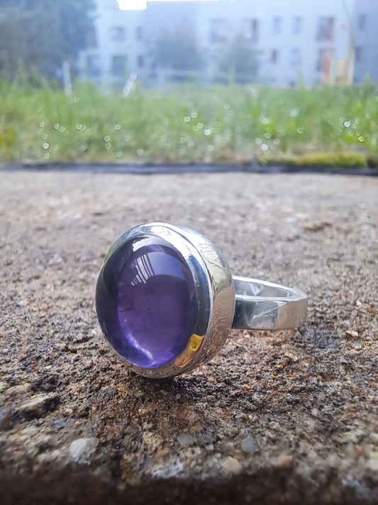 Amethyst, silver ring